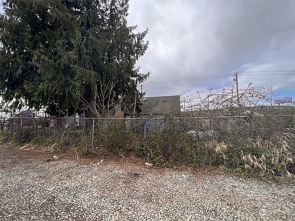 3rd image of 2701 12th Street NW