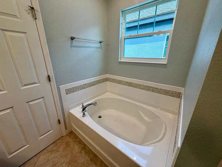 9137 Grand Island Way — Photo 10