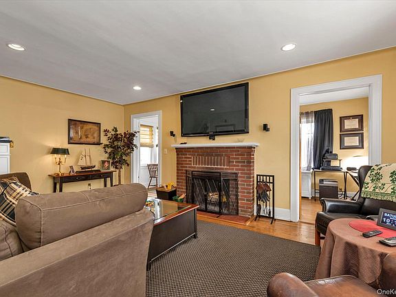 2nd image of 20 Highland Place