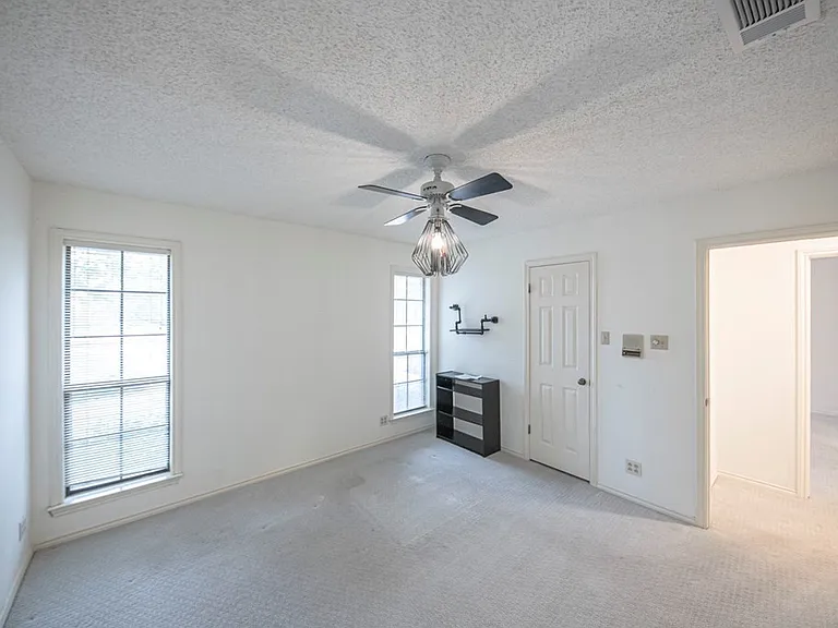 4007 Crestridge Dr — Photo 35