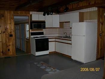 5th image of 35 Coolidge St