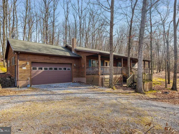 1182 Mullins Rd, Rio, WV 26755