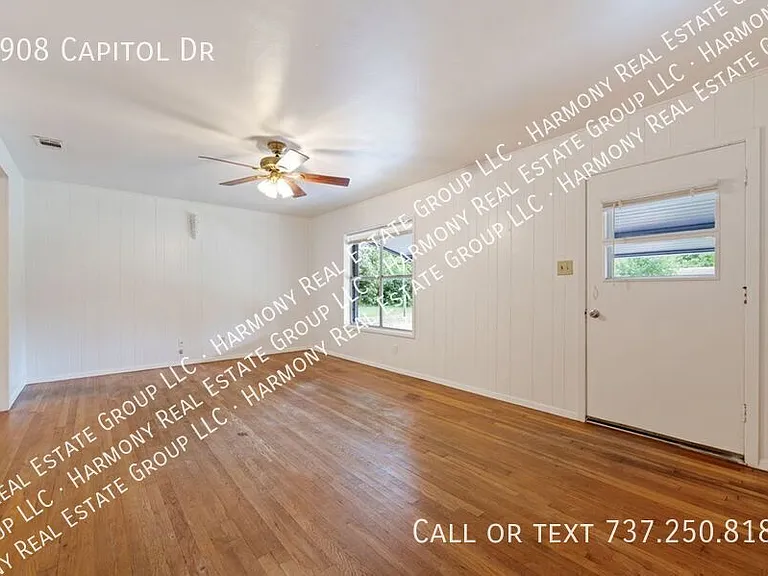 8908 Capitol Dr — Photo 3