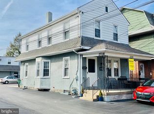 2728 E County Line Rd, Ardmore, PA 19003