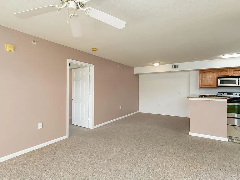281 SW Palm Dr #102 — Photo 17