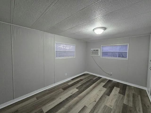 1 bed, 1.0 bath, 715 sqft, $1,400 — Photo 4