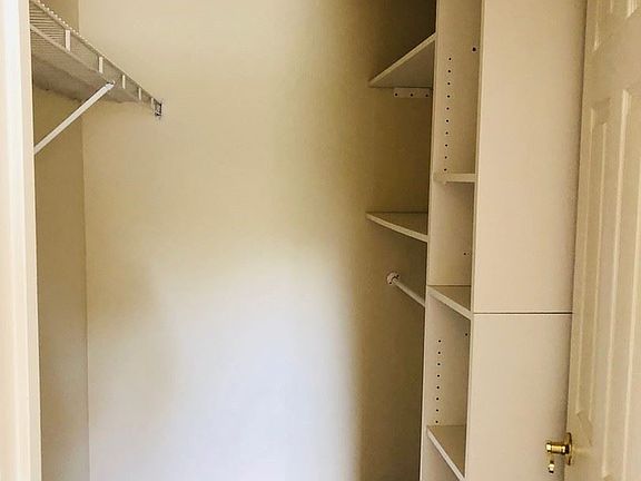 4th image of 401 Highland Ave APT 204