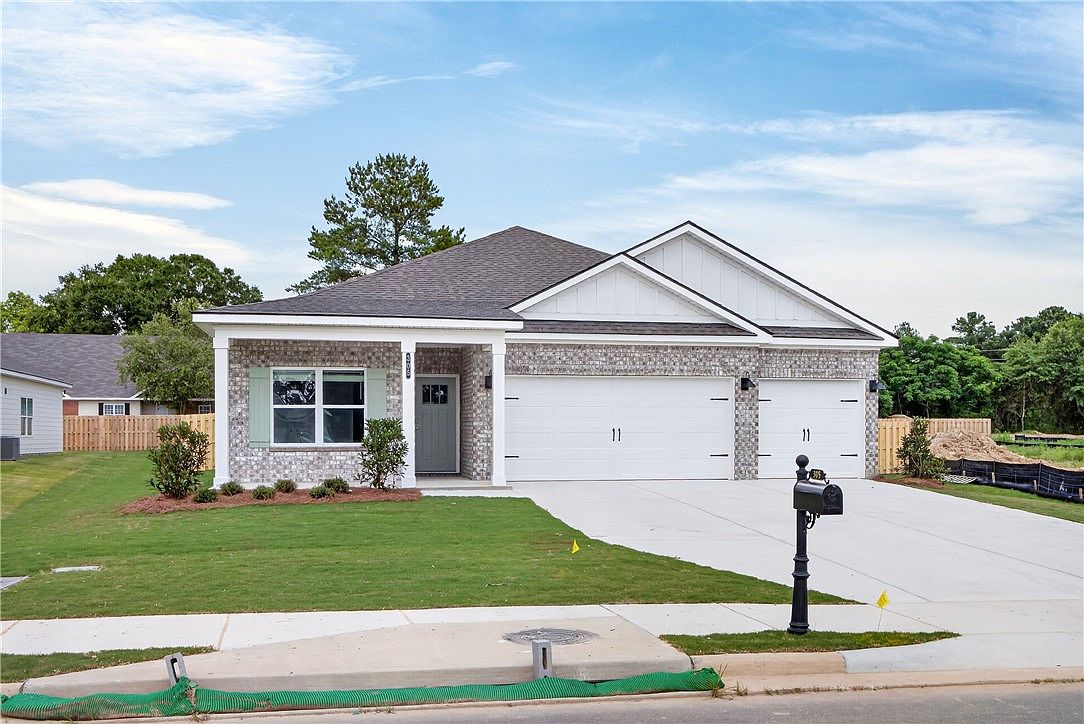 305 Nicklaus Ct — Auburn Links at Mill Creek
