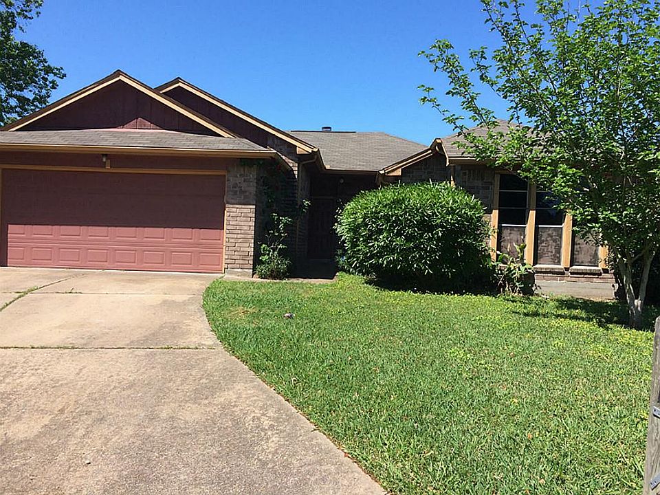 1st image of 15134 Yorktown Colony Dr