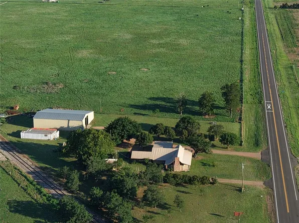 17416 N State Highway 5, Tipton, OK 73570