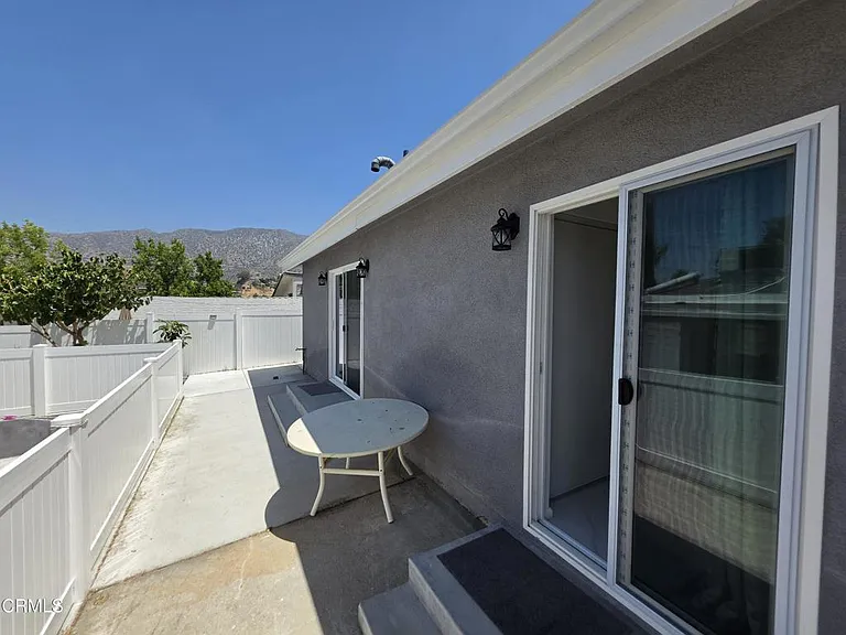 10926 Woodward Ave — Photo 29