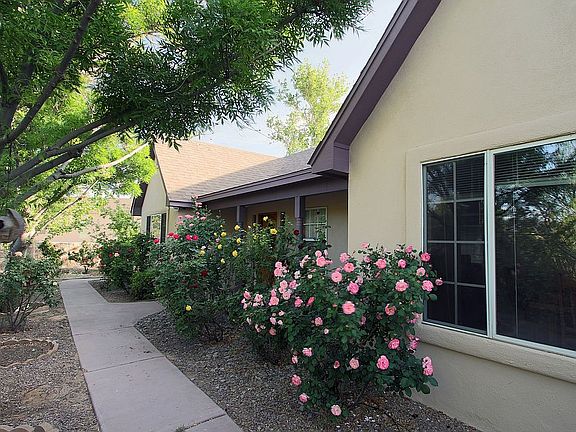 4th image of 2900 Broadmoor Dr