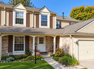 1062 Paint Creek Ln, Rochester, MI 48306