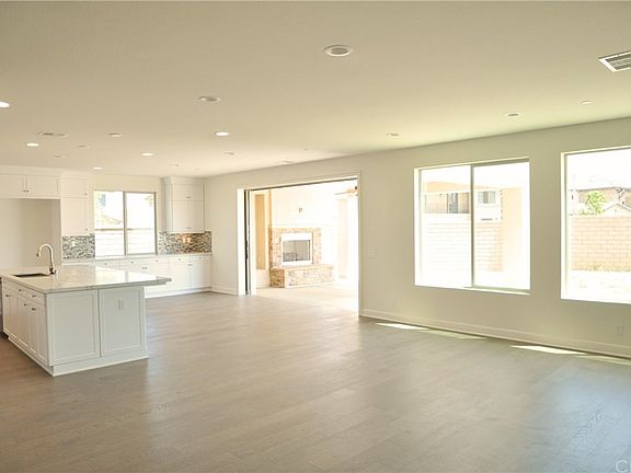 4th image of 16610 Flint Hollow Pl
