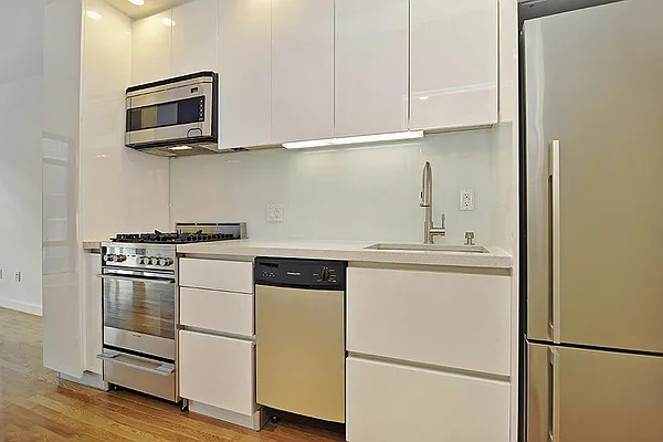 Rented by Corcoran | media 12