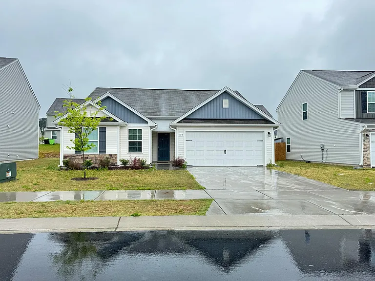 704 Cider Mill Way — Photo 1