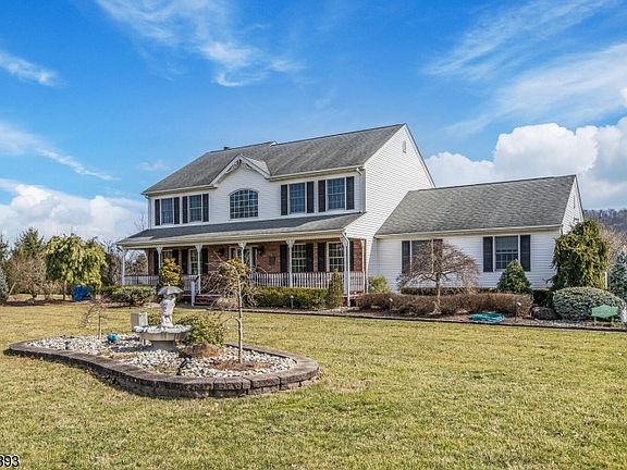 3rd image of 1 Shipman Road