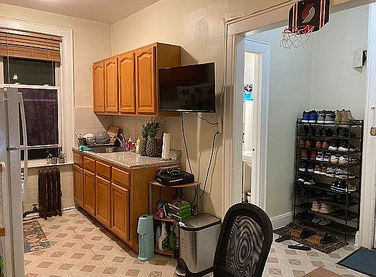 4th image of 32-30 45th St #2R