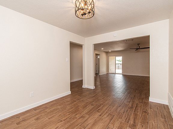 2nd image of 304 Timber Ridge Dr