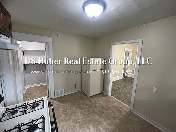 4th image of 1118 E Cesar E Chavez Ave
