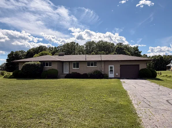 3071 N Eastman Rd, Midland, MI 48642