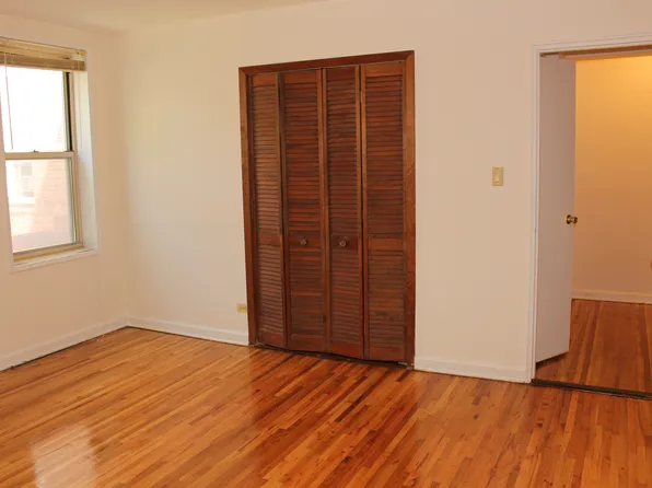 243 Mc Donald Avenue image 7 of 9