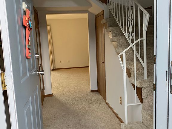 4th image of 2577 Brookwood Dr