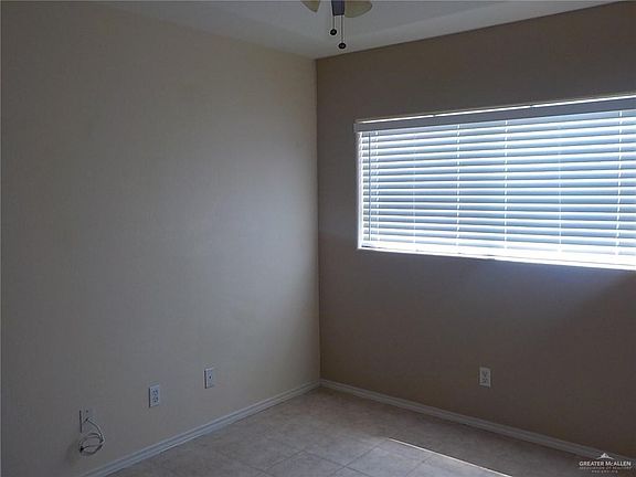 4th image of 2409 Grandora Dr