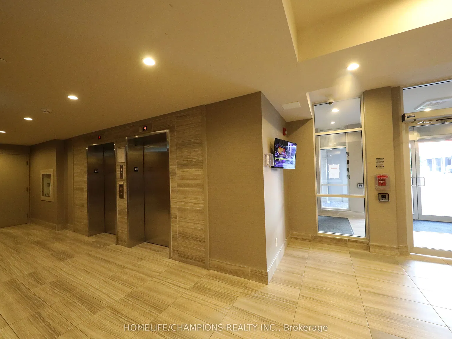 2 bed, $2,275 — Photo 2