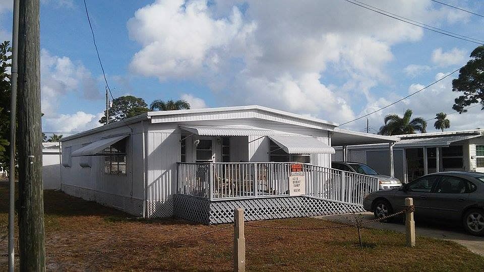 2nd image of 4215 N Shady Ln