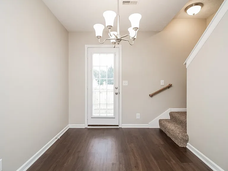 5082 Cornelius Dr — Photo 5