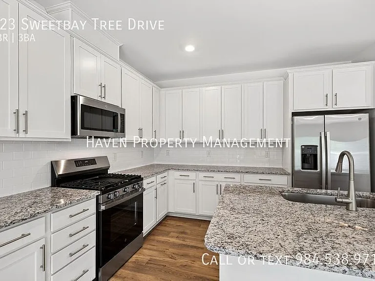 323 Sweetbay Tree Dr — Photo 10
