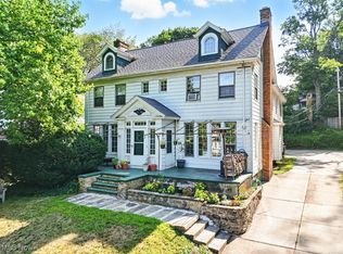 2341 S Overlook Rd, Cleveland Heights, OH 44106
