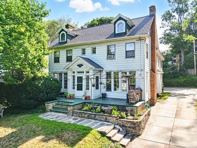 2341 S Overlook Rd, Cleveland Heights, OH, 44106