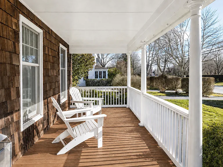 136 Newtown Ln — Photo 28