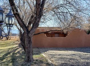 3 Jerry Hatchet Ln, Santa Fe, NM 87506