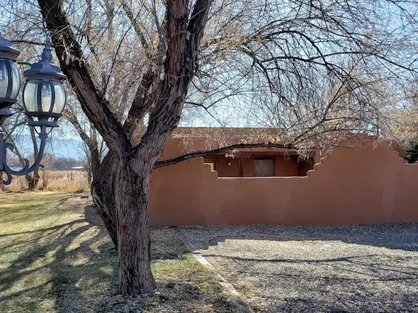 3 Jerry Hatchet Ln, Santa Fe, NM 87506