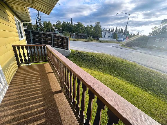 4th image of 6800 Weimer Rd #4