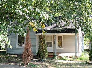 816 E 4th St, Maryville, MO 64468