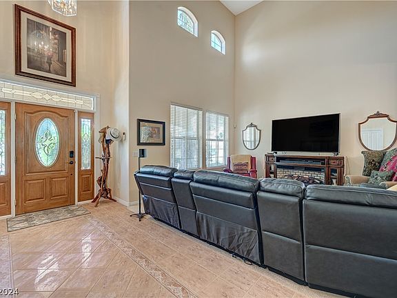 5th image of 7221 Sibley Ave