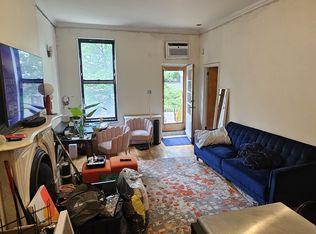 149 E 61st St #3D, New York, NY 10065