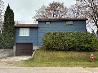 1647 14th St W, Prince Albert, SK S6V3N6