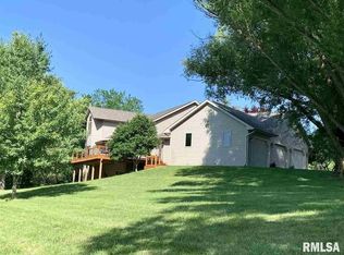 16583 Still Meadows St, Petersburg, IL 62675