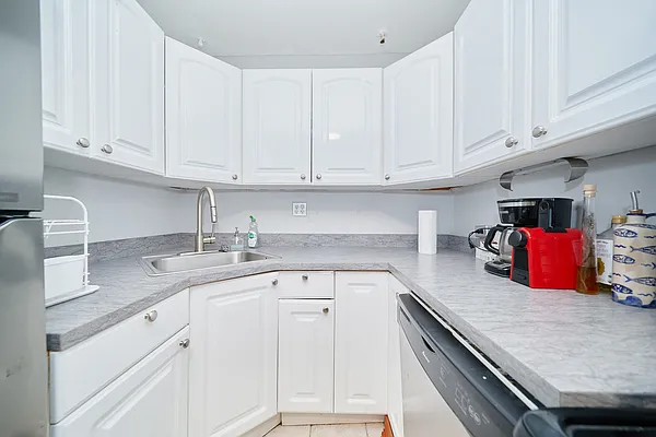 Rented by Living New York | media 9