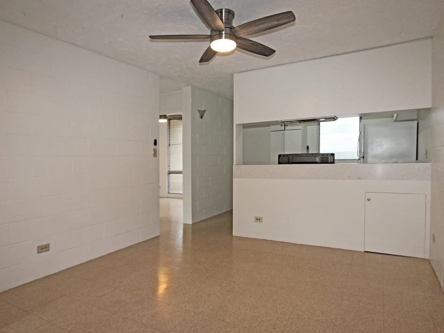 2 bed, 620 sqft, $2,200 — Photo 3