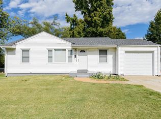145 Saint Anthony Ln, Florissant, MO 63031