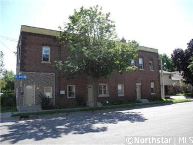 1st image of 400 22nd Avenue NE