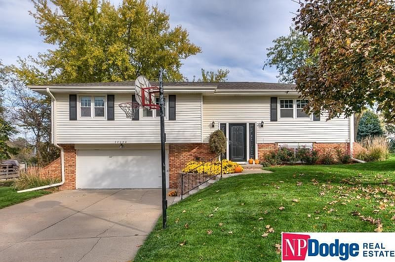 1st image of 12224 Crawford Cir