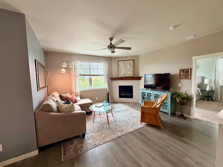 1820 Hydrangea Dr — Photo 8