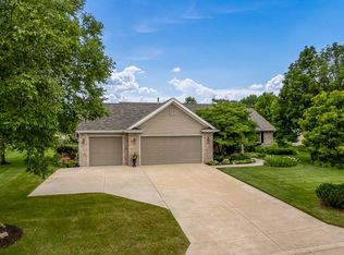 6672 Key Largo Dr, Machesney Park, IL 61103